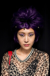 anna-sui-bks-g-rf19-7743.thumb.jpg.5a920636c8e05b4ad0ab54578bc0ea01.jpg