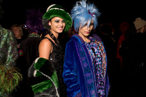 anna-sui-bks-g-rf19-8077.thumb.jpg.babd768871825942fb5a5e9d40baa8ea.jpg