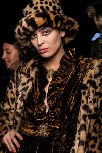 anna-sui-bks-g-rf19-8093.thumb.jpg.b5c35569a6579587074d75a8b1f51a17.jpg