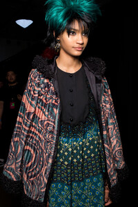 anna-sui-bks-g-rf19-8126.thumb.jpg.261c0515ddcb2944ca948be9c86b1abc.jpg