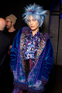 anna-sui-bks-g-rf19-8140.thumb.jpg.1ba1d0b39dea931d042589a3fdd48145.jpg