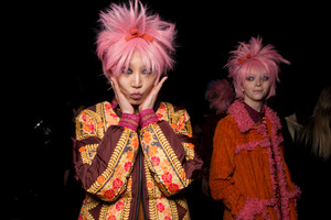 anna-sui-bks-g-rf19-8200.thumb.jpg.a224a109302394219143e01bb04098ce.jpg