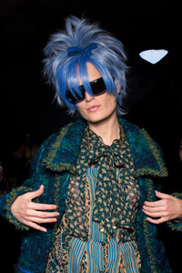 anna-sui-bks-g-rf19-8303.thumb.jpg.cd7608556841c7f966e70d34300a82e5.jpg