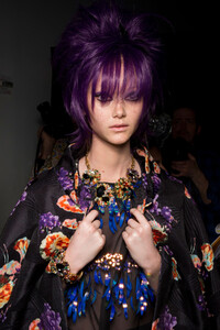 anna-sui-bks-g-rf19-8326.thumb.jpg.8363f035fed16985ae37ff328342f15c.jpg
