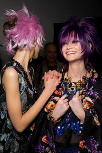 anna-sui-bks-g-rf19-8339.thumb.jpg.dac443e387369b364e22722c040b6d54.jpg