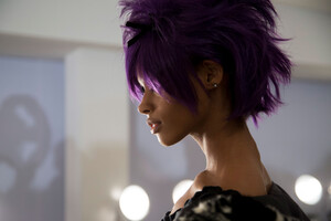 anna-sui-bks-m-rf19-3468.thumb.jpg.de47955e213facffc2107f0cb252340e.jpg