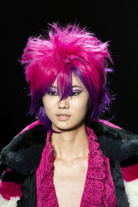 anna-sui-clp-rf19-0051.thumb.jpg.f81d68c03f11ceb603041447754cc682.jpg