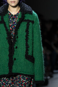 anna-sui-clp-rf19-0203.thumb.jpg.5ddd9b747059872aafab8e469d61445b.jpg