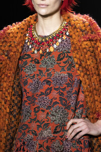 anna-sui-clp-rf19-0340.thumb.jpg.b89a380ae9cf7bf1ee1ba13aa87ec2bf.jpg