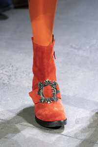 anna-sui-clp-rf19-0415.thumb.jpg.399daeaff9f77cc9d66723afe2f471df.jpg