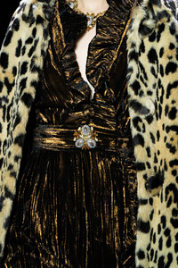 anna-sui-clp-rf19-0532.thumb.jpg.5d051c00c91a2ae08d09e4897249ef63.jpg