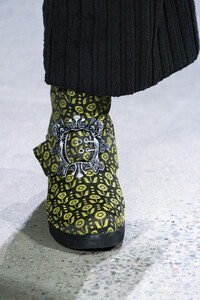 anna-sui-clp-rf19-0566.thumb.jpg.8c6b4796dcdbd138c1acdddff395c5e5.jpg