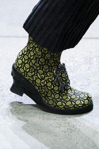 anna-sui-clp-rf19-0572.thumb.jpg.70403cc8e9b35e15f0ee2d1e558a98c0.jpg
