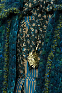 anna-sui-clp-rf19-0593.thumb.jpg.b69ac8676f315b93c0c243bb8a3314fd.jpg