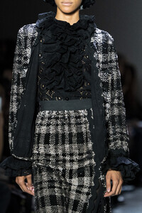 anna-sui-clp-rf19-0789.thumb.jpg.20941ee53a1d61939ea68d9afb32590b.jpg