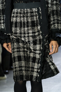 anna-sui-clp-rf19-0807.thumb.jpg.3ab5076c90760775b73886c625481983.jpg