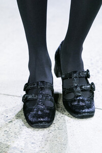 anna-sui-clp-rf19-0814.thumb.jpg.059c36e120484a54ea29dad11147871e.jpg