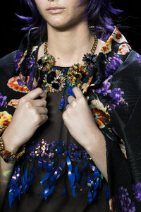 anna-sui-clp-rf19-0868.thumb.jpg.d5e8dade015cfa311dd18709b4ade9fc.jpg