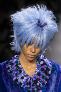 anna-sui-clpi-rf19-0068.thumb.jpg.f4817b7f248f82a6664bcc4daaf6bf30.jpg