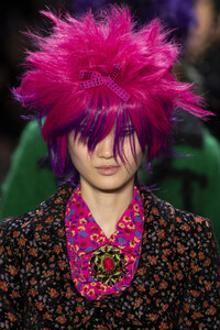 anna-sui-clpi-rf19-0777.thumb.jpg.72eed2278d4c415ce74772e0a9d4b57e.jpg