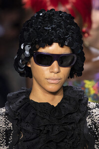 anna-sui-clpi-rf19-0818.thumb.jpg.d0f57b10211462672199fd5a9d7dc6f7.jpg