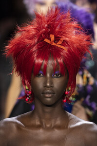 anna-sui-clpi-rf19-0820.thumb.jpg.d04d8073651b187203523bb6ec0e4f9f.jpg