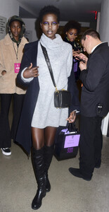 anna-sui-ppl-rf19-9218.thumb.jpg.da1a7536eb037d3b5cf3213ec9961d58.jpg