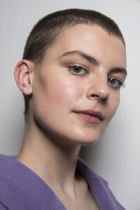 annakiki-bks-v-rf19-8567.thumb.jpg.bbcfe737498f36ee3fe32a303d6eeb23.jpg