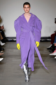 annakiki-rtw-fall-2019-milan-fashion-week-mfw005.thumb.jpg.3e7774737d6b510377c40f9bb2e3b5d2.jpg