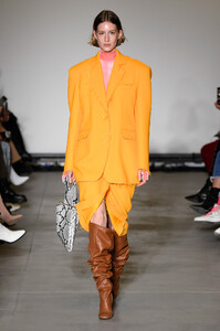 annakiki-rtw-fall-2019-milan-fashion-week-mfw007.thumb.jpg.1be0894bf3bce4e6e7bb0dc6c407b175.jpg