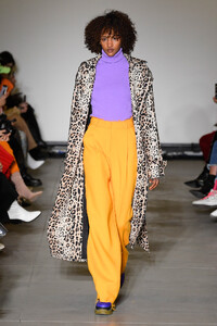 annakiki-rtw-fall-2019-milan-fashion-week-mfw008.thumb.jpg.cec2027630d313603f126fc30bab0a63.jpg