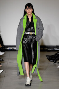 annakiki-rtw-fall-2019-milan-fashion-week-mfw018.thumb.jpg.ea35cf7bad3caec4622f575c34e6cf83.jpg