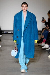 annakiki-rtw-fall-2019-milan-fashion-week-mfw032.thumb.jpg.79e64278779c641d24a729f649dc9dd4.jpg