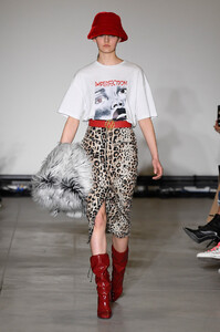 annakiki-rtw-fall-2019-milan-fashion-week-mfw033.thumb.jpg.0fb2b17696978bfdbdb4a7056c0b0afa.jpg