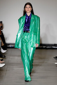 annakiki-rtw-fall-2019-milan-fashion-week-mfw034.thumb.jpg.76096603bed8ad2198bf3bccfc9d4ca4.jpg