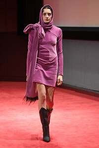 anton_belinskiy_rtw_fall_2019_paris_fashion_week_pfw_022.thumb.jpg.0ac16dc00f2e18b1b34a0ad0d9461be0.jpg