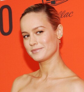 brie-larson-time-100-gala-2019-6.thumb.jpg.7dd4eabadab5c3fdce13491faa223034.jpg