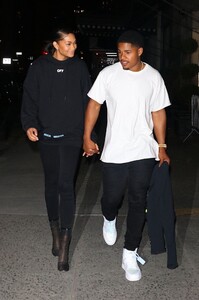 chanel-iman-and-sterling-shepard-leave-off-white-dinner-at-l-avenue-04-24-2019-1.thumb.jpg.1b83129020bae52099bc43edb1956d04.jpg