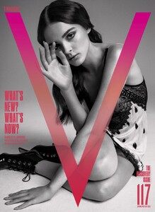 charlotte-lawrence-for-v-magazine-spring-2019-preview-1.jpg