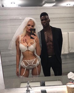 chaunxzienna_43984804_1173044709516216_5100285529826810027_n.jpg