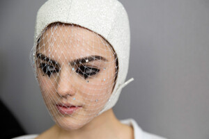 dior-hc-bks-m-rs19-0702.thumb.jpg.078524acbd20a3330f48df8e2472ce5b.jpg