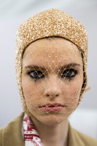 dior-hc-bks-m-rs19-0740.thumb.jpg.db2b2dec98f3e998e4c5baf363cd8833.jpg