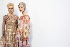 dior-hc-bks-m-rs19-0794.thumb.jpg.1dec4de7cd8284a5ea0a3b18c4a58a36.jpg