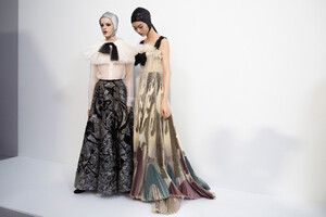 dior-hc-bks-m-rs19-0857.thumb.jpg.06b4a5ac4dcfb704bfa85422ca191fb9.jpg
