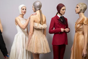 dior-hc-bks-m-rs19-0988.thumb.jpg.f1ce7fb0bf738d4e535914437dddaceb.jpg