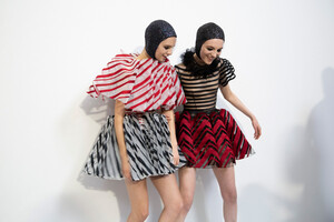 dior-hc-bks-m-rs19-1050.thumb.jpg.f2ef3b82a742cec0927e8da18f24a0d7.jpg