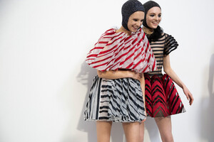 dior-hc-bks-m-rs19-1053.thumb.jpg.81e6f551fb11d951a387119ad5a21775.jpg