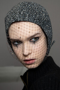 dior-hc-bks-v-rs19-7292.thumb.jpg.8d2218d71aec3765069a0f8a8da3939a.jpg