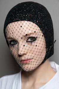 dior-hc-bks-v-rs19-7309.thumb.jpg.c7b5d6b1796c43ff18a5460dad0eb5d4.jpg