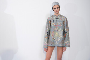dior-hc-bks-v-rs19-7519.thumb.jpg.ebcbc6ec565ef160a923a16cf51fb38c.jpg
